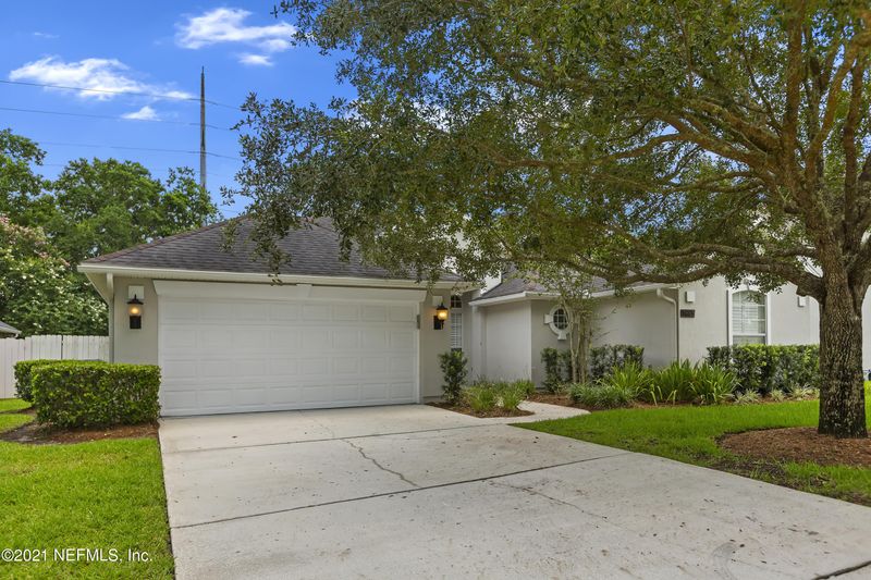 7685 Crosstree Ln, Jacksonville, FL 32256