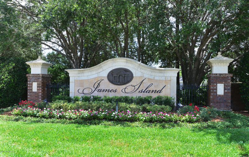 7691 Saw Timber Ln, Jacksonville, FL 32256