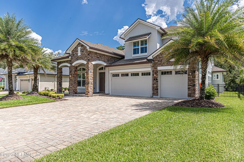 77 Lorijane Ln, St Johns, FL 32259
