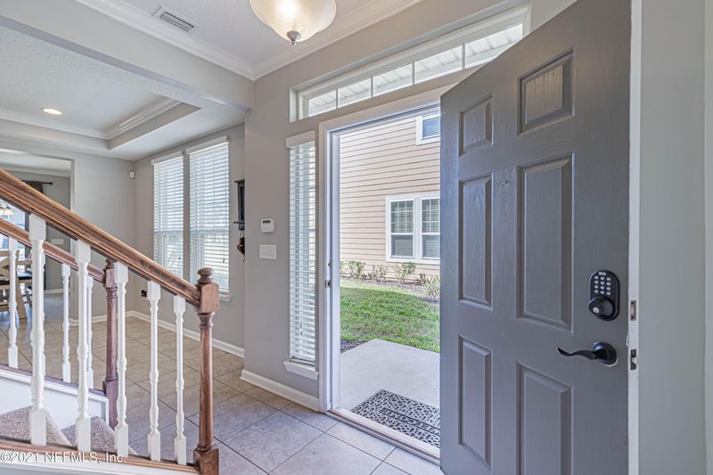 77 Nelson Ln, St Johns, FL 32259