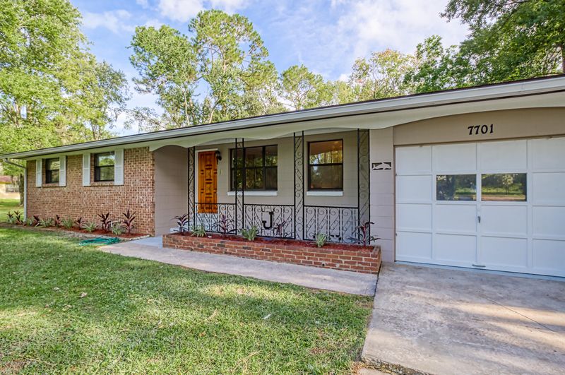 7701 Blanding Blvd, Jacksonville, FL 32244