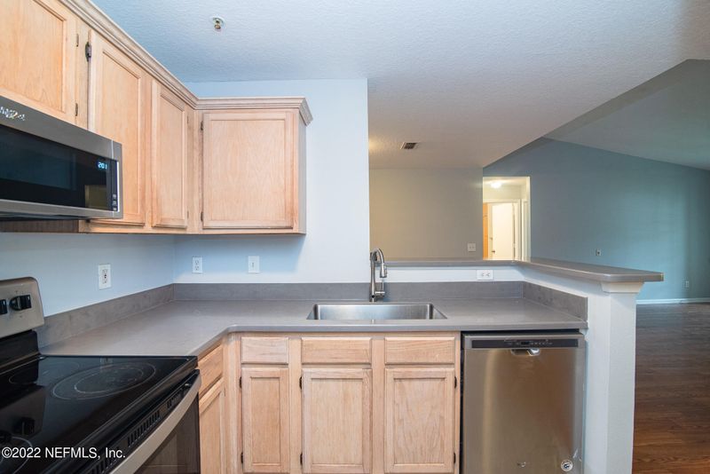7701 Timberlin Park Blvd #332, Jacksonville, FL 32256