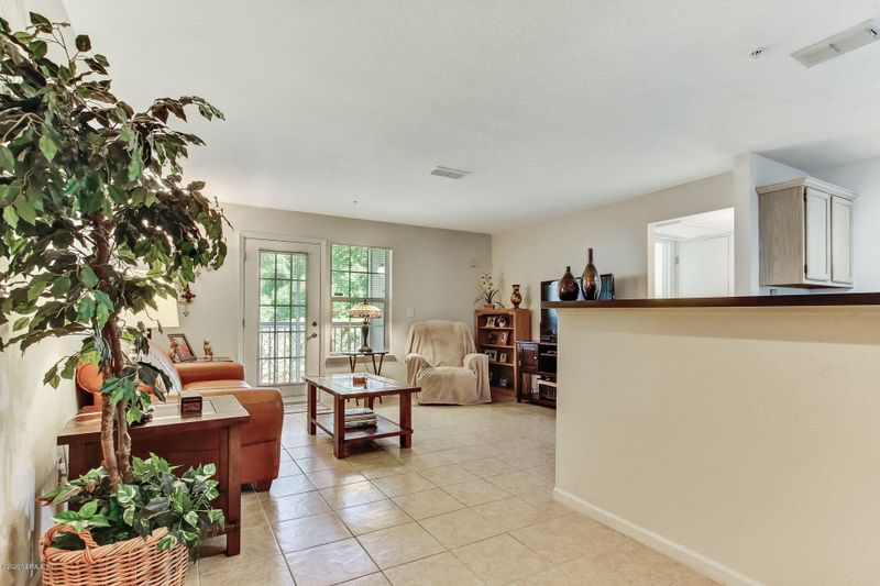 7701 Timberlin Park Blvd #712, Jacksonville, FL 32256
