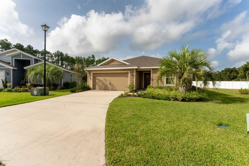 77031 Hardwood Ct, Yulee, FL 32097