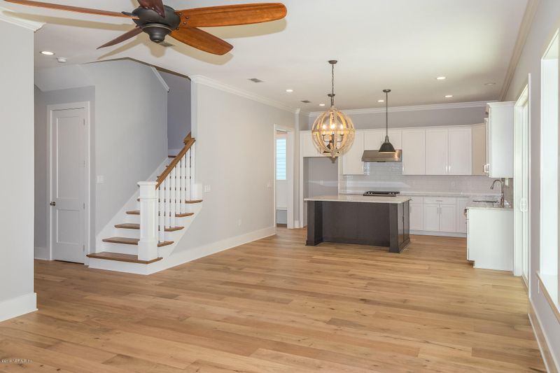 771 Paradise Ln, Atlantic Beach, FL 32233
