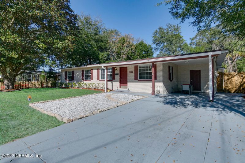7719 Lazeau Dr, Jacksonville, FL 32211