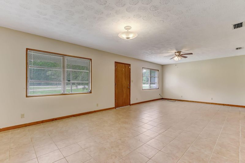77232 Parker Rd, Yulee, FL 32097