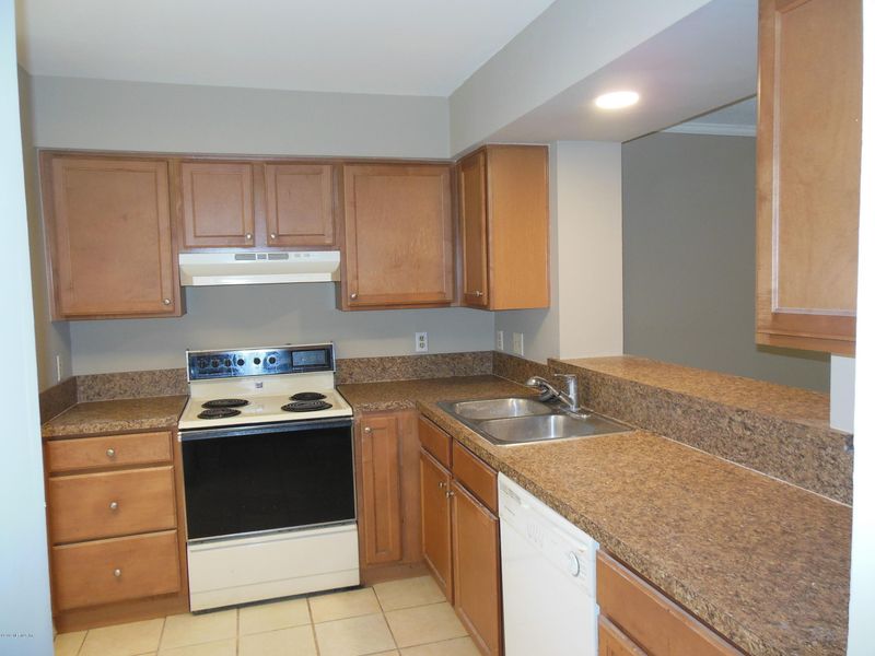 7737 Las Palmas Way #150, Jacksonville, FL 32256