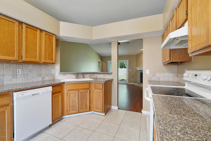 7740 Invermere Blvd, Jacksonville, FL 32244