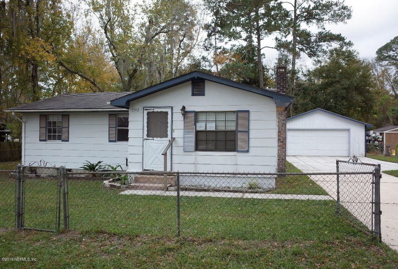 7742 Mariner St, Jacksonville, FL 32220
