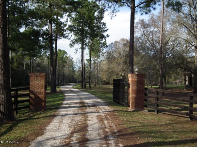 7759 Plummer Rd, Jacksonville, FL 32219