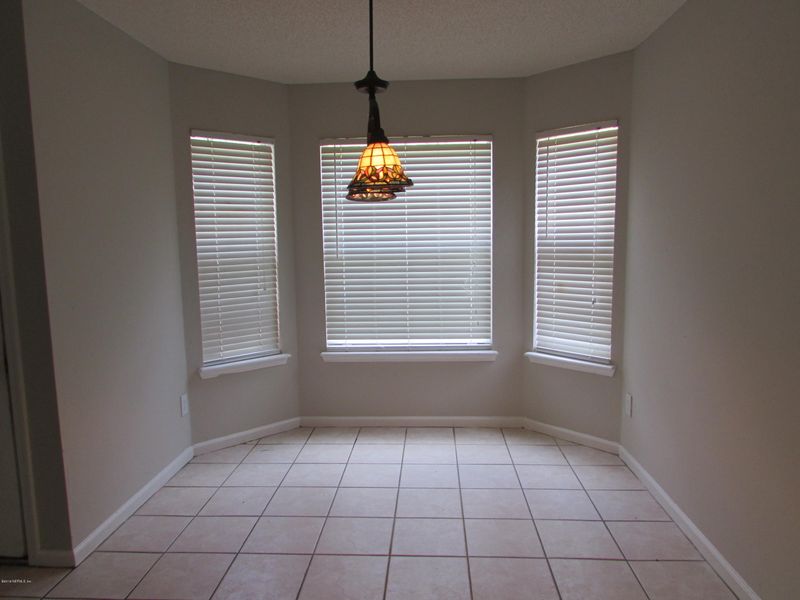 7776 Coatbridge Ln S, Jacksonville, FL 32244