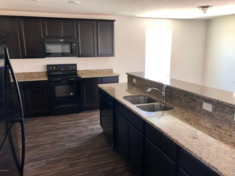 77803 Pine Saw Ct, Yulee, FL 32097