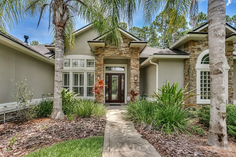 7785 Mount Ranier Dr, Jacksonville, FL 32256