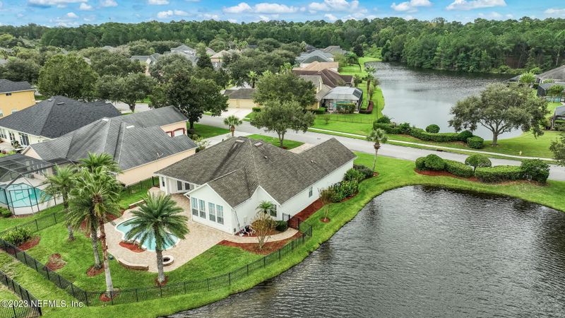 7787 Royal Crest Dr, Jacksonville, FL 32256