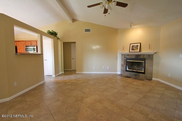 7792 Pikes Peak Dr, Jacksonville, FL 32244