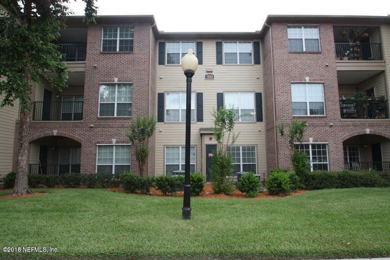 7800 Point Meadows Dr #314, Jacksonville, FL 32256