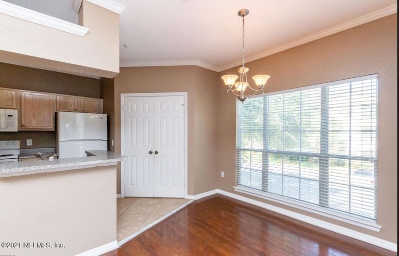 7800 Point Meadows Dr #528, Jacksonville, FL 32256