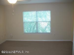 7800 Point Meadows Dr #831, Jacksonville, FL 32256
