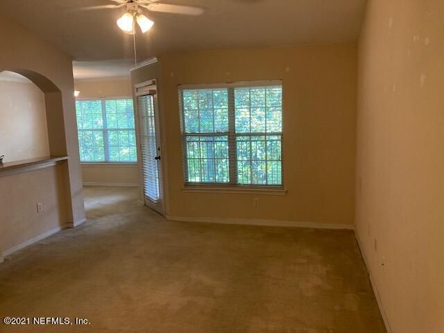 7800 Point Meadows Dr #833, Jacksonville, FL 32256