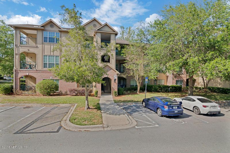 7800 Point Meadows Dr #838, Jacksonville, FL 32256