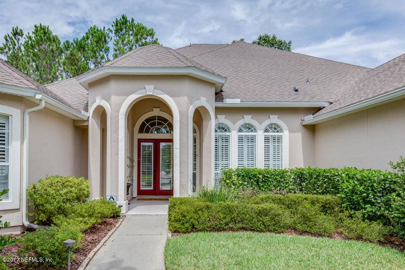 7806 Mount Ranier Dr, Jacksonville, FL 32256