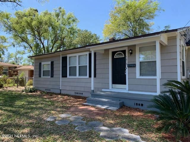 7818 Tory Pl W, Jacksonville, FL 32208