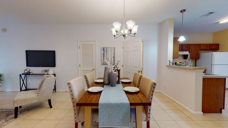 7819 Melvin Rd, Jacksonville, FL 32210