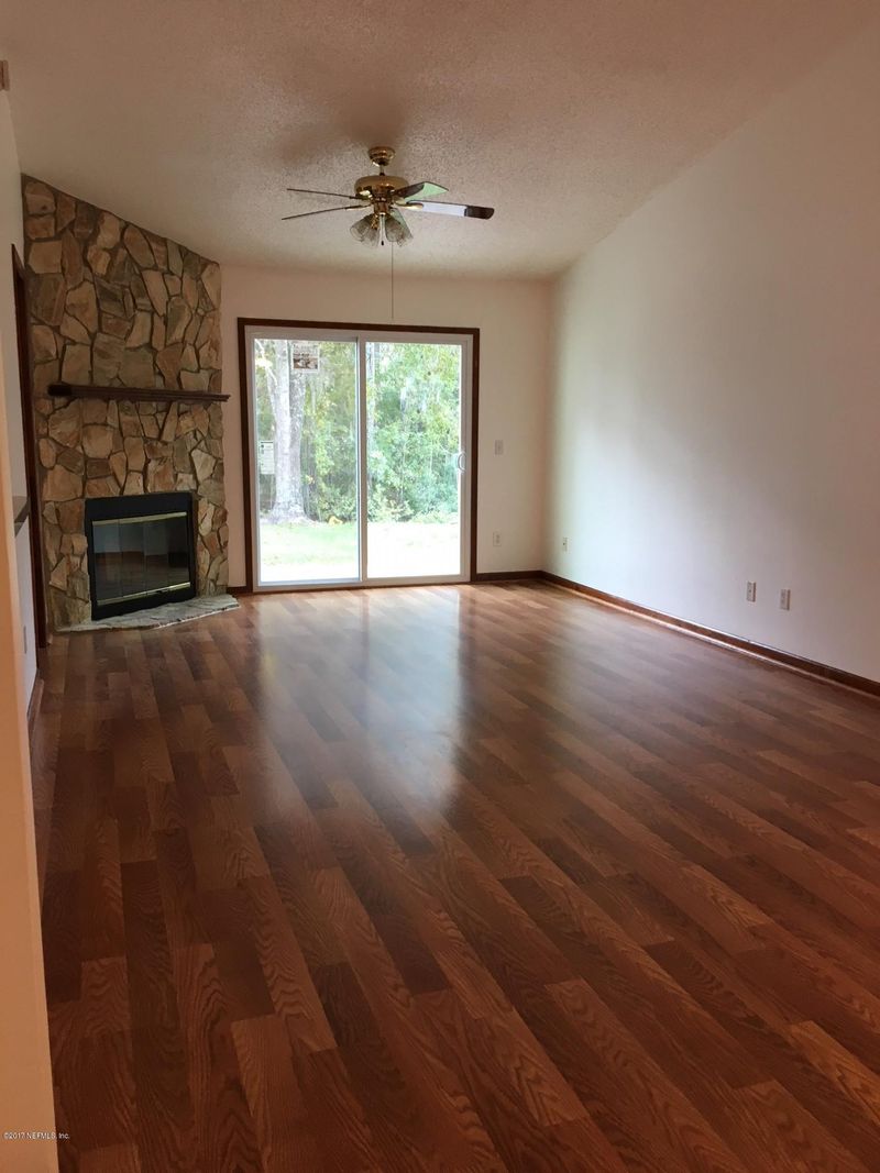 7822 Aquarius Cir S, Jacksonville, FL 32216