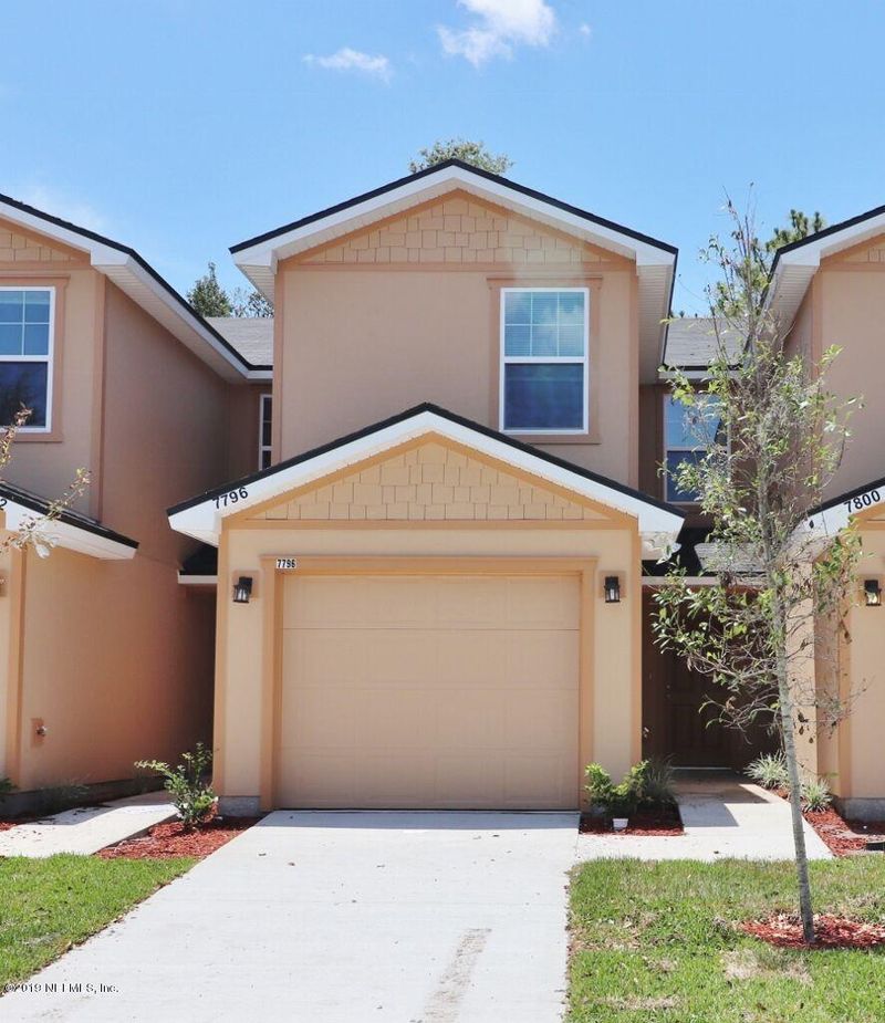 7824 Playschool Ln, Jacksonville, FL 32210