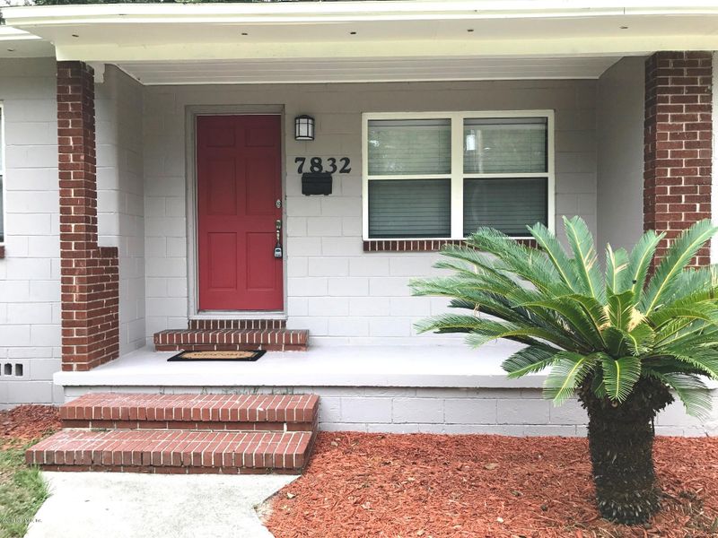 7832 Denham Rd E, Jacksonville, FL 32208