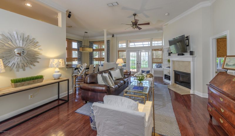 7833 Heather Lake Ct E, Jacksonville, FL 32256
