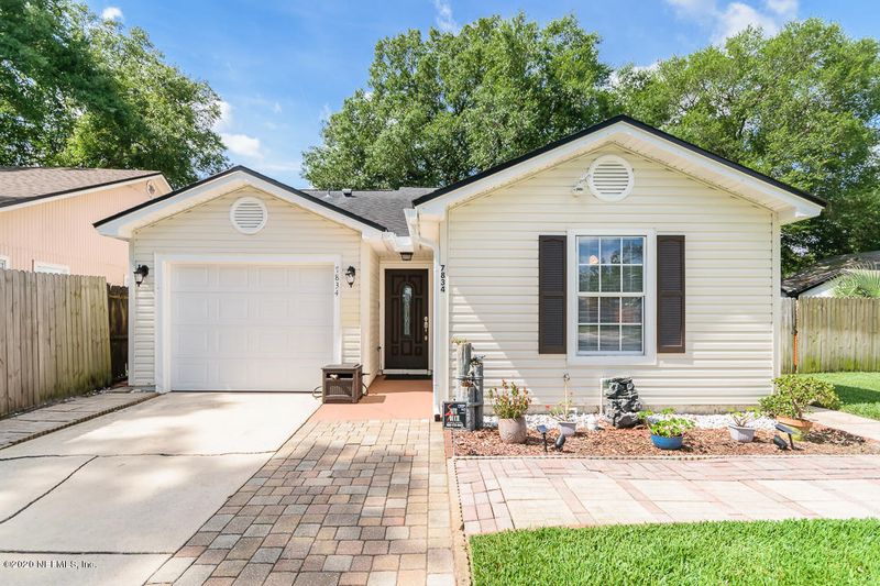7834 Virgo St, Jacksonville, FL 32216