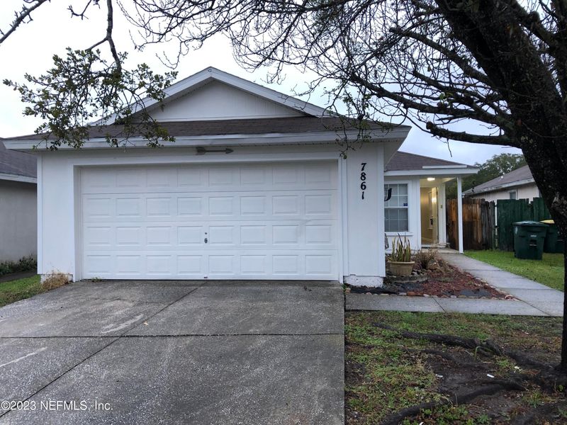 7861 Cherry Field Dr, Jacksonville, FL 32216