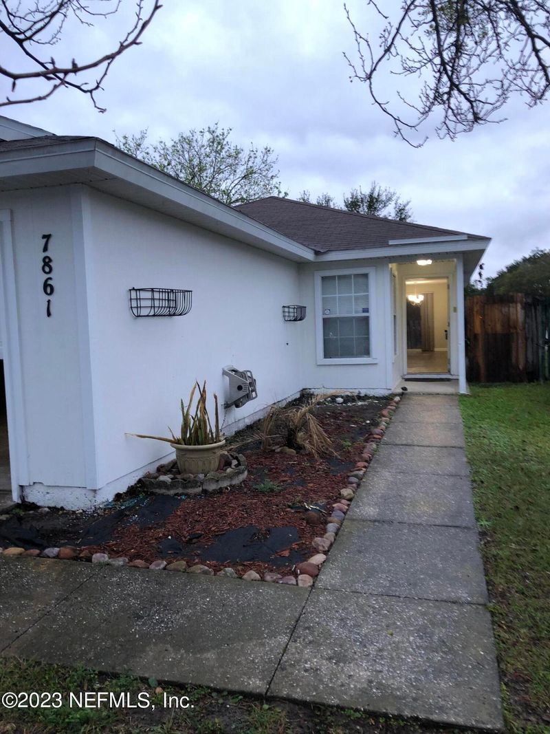 7861 Cherry Field Dr, Jacksonville, FL 32216