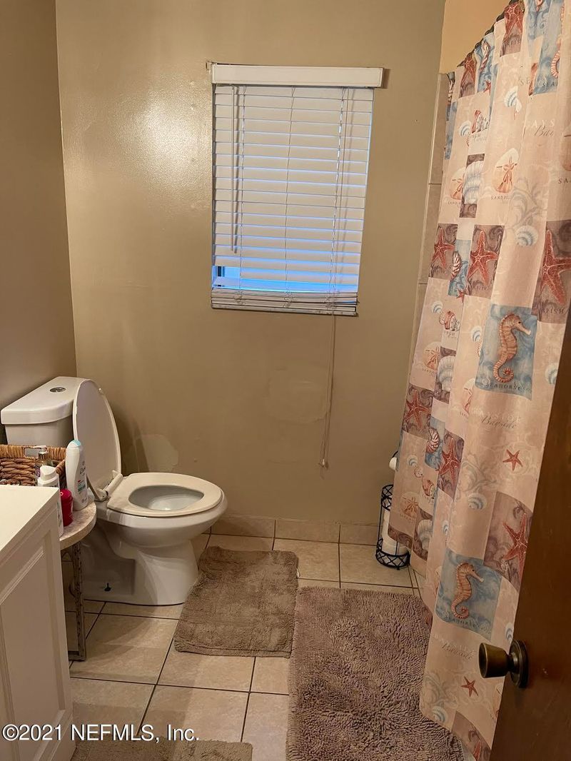 7861 Dwyer Dr, Jacksonville, FL 32244