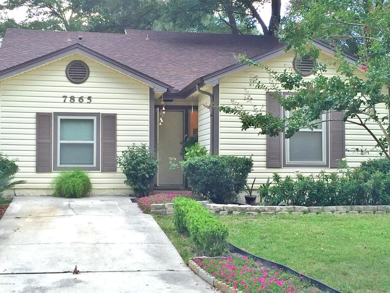 7865 Aquarius Cir S, Jacksonville, FL 32216