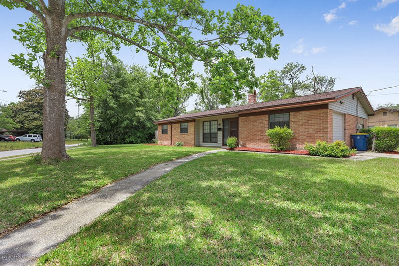 7865 Arble Dr, Jacksonville, FL 32211