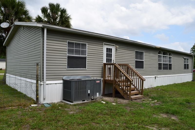 7869 Fox Tail Ln, Jacksonville, FL 32219