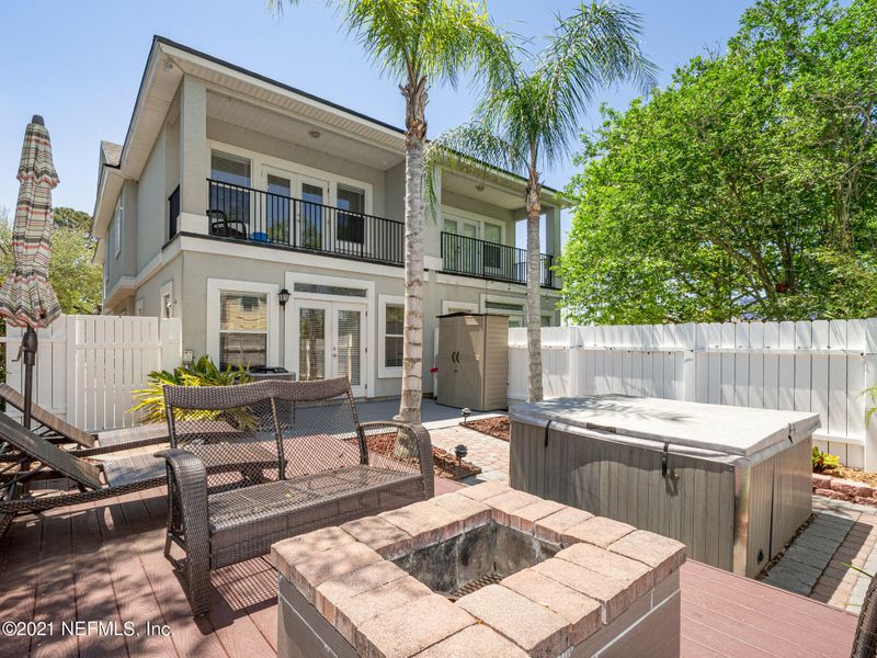 787 7th Ave S, Jacksonville Beach, FL 32250