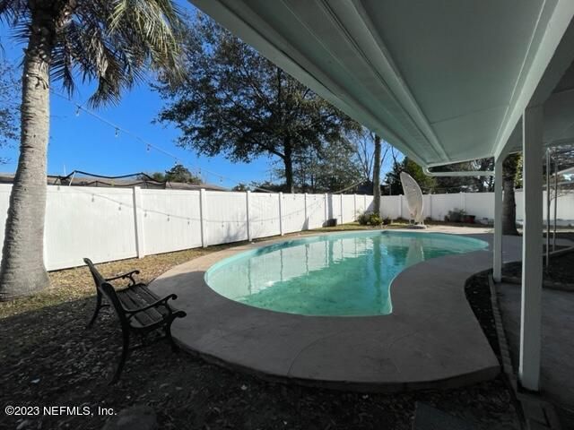 7871 Volvo St, Jacksonville, FL 32244