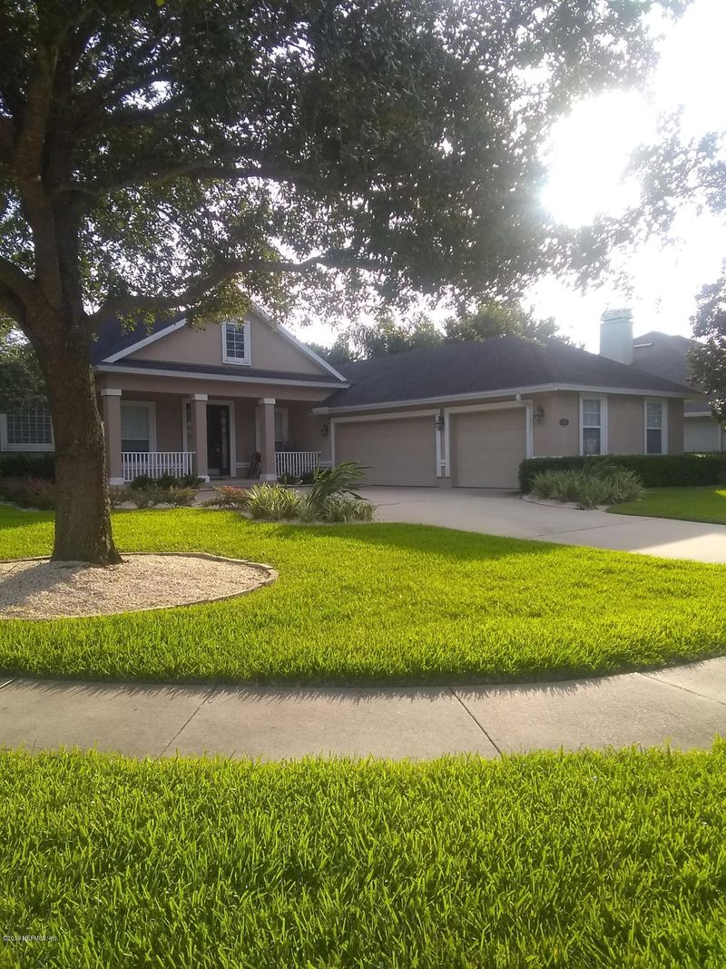 7896 Mt Ranier Dr, Jacksonville, FL 32256