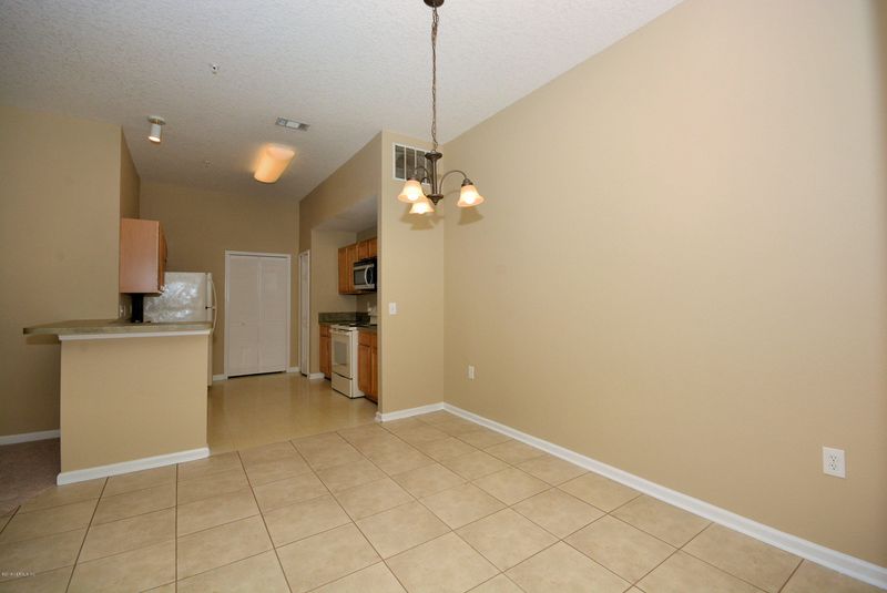 7920 Merrill Rd #104, Jacksonville, FL 32277