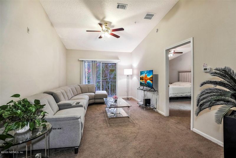 7920 Merrill Rd #912, Jacksonville, FL 32277