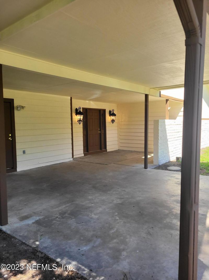 7925 S Chateau Dr, Jacksonville, FL 32221