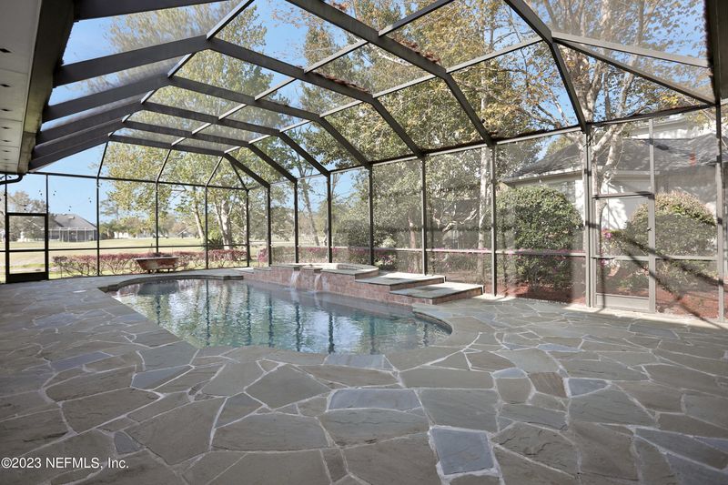 7928 Vineyard Lake Rd N, Jacksonville, FL 32256