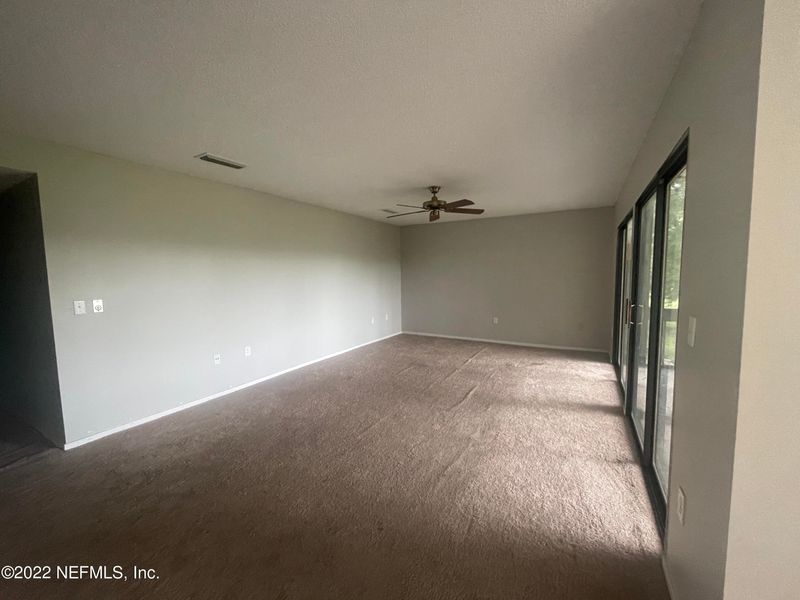 7943 Los Robles Ct, Jacksonville, FL 32256