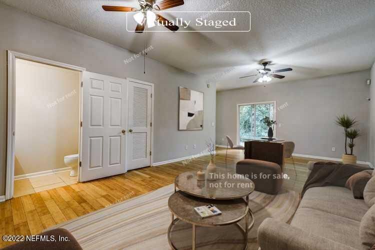 7943 Melvin Rd, Jacksonville, FL 32210
