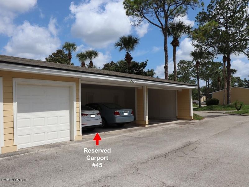 7945 Los Robles Ct, Jacksonville, FL 32256