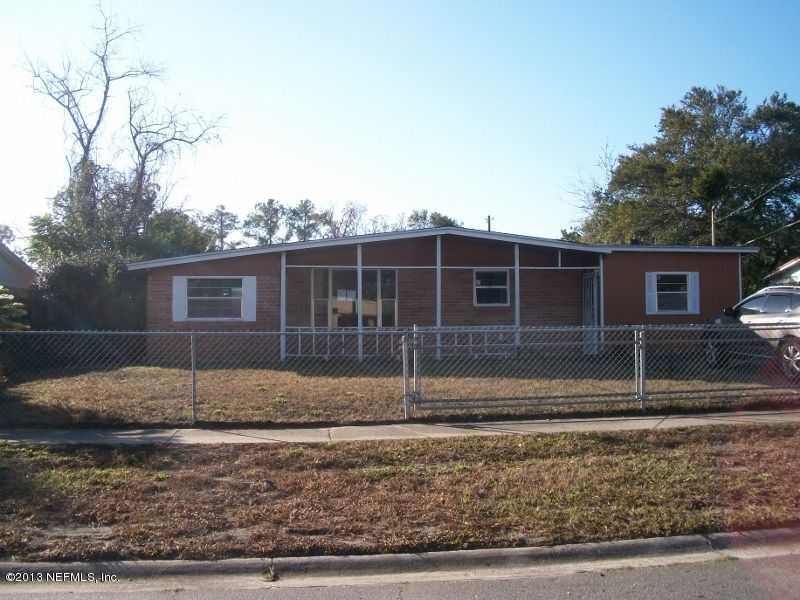 7948 Jaguar Dr, Jacksonville, FL 32244